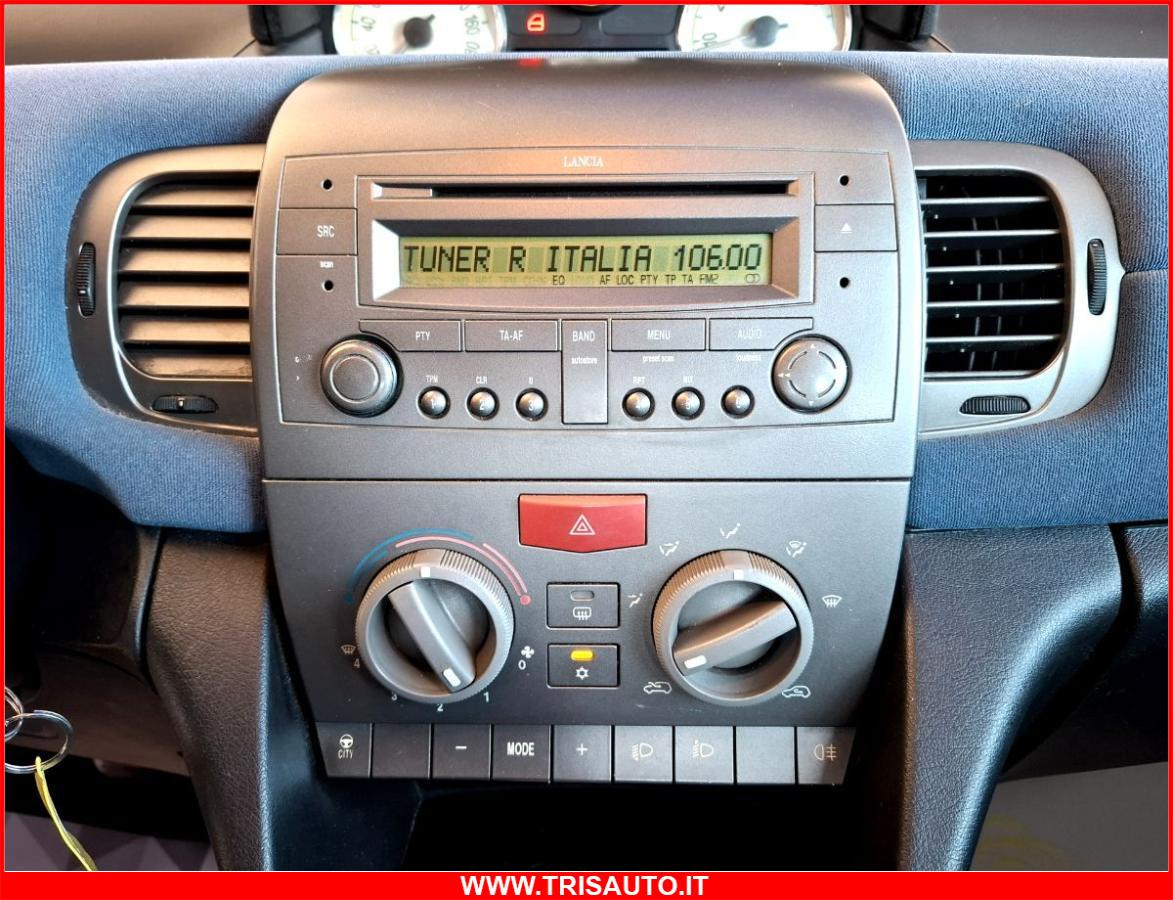 LANCIA Ypsilon 1.3 Mjt Argento NEOPATENTATI