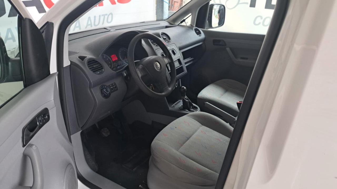 Volkswagen Caddy Maxi 1.6 4p. Van
