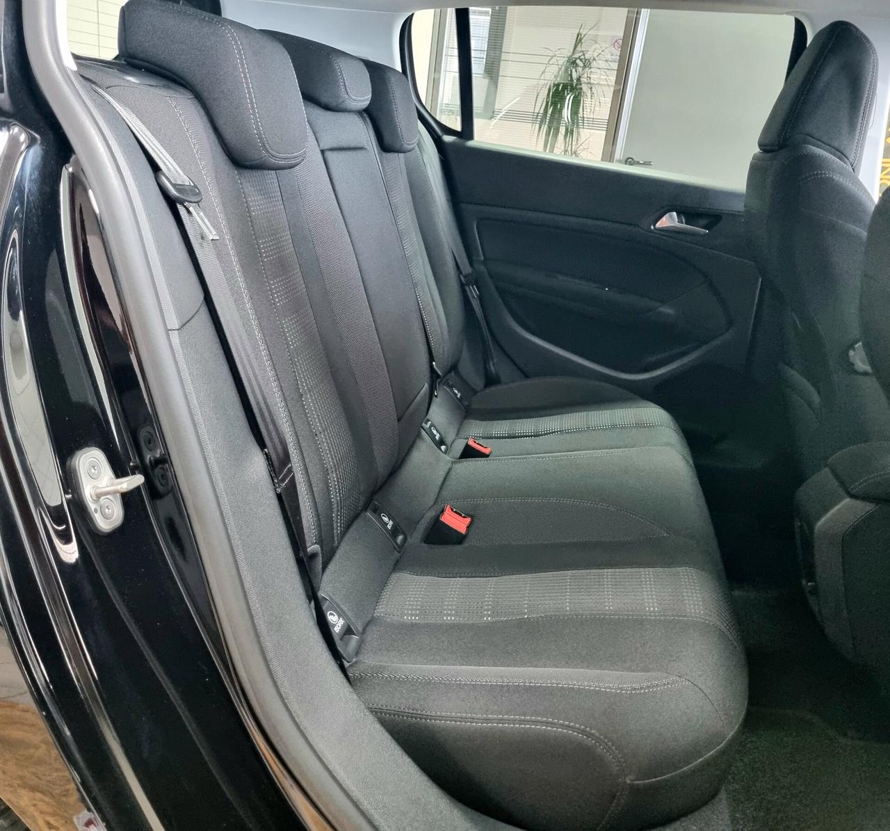 PEUGEOT 308 1.2 BENZINA 130 S&S ALLURE