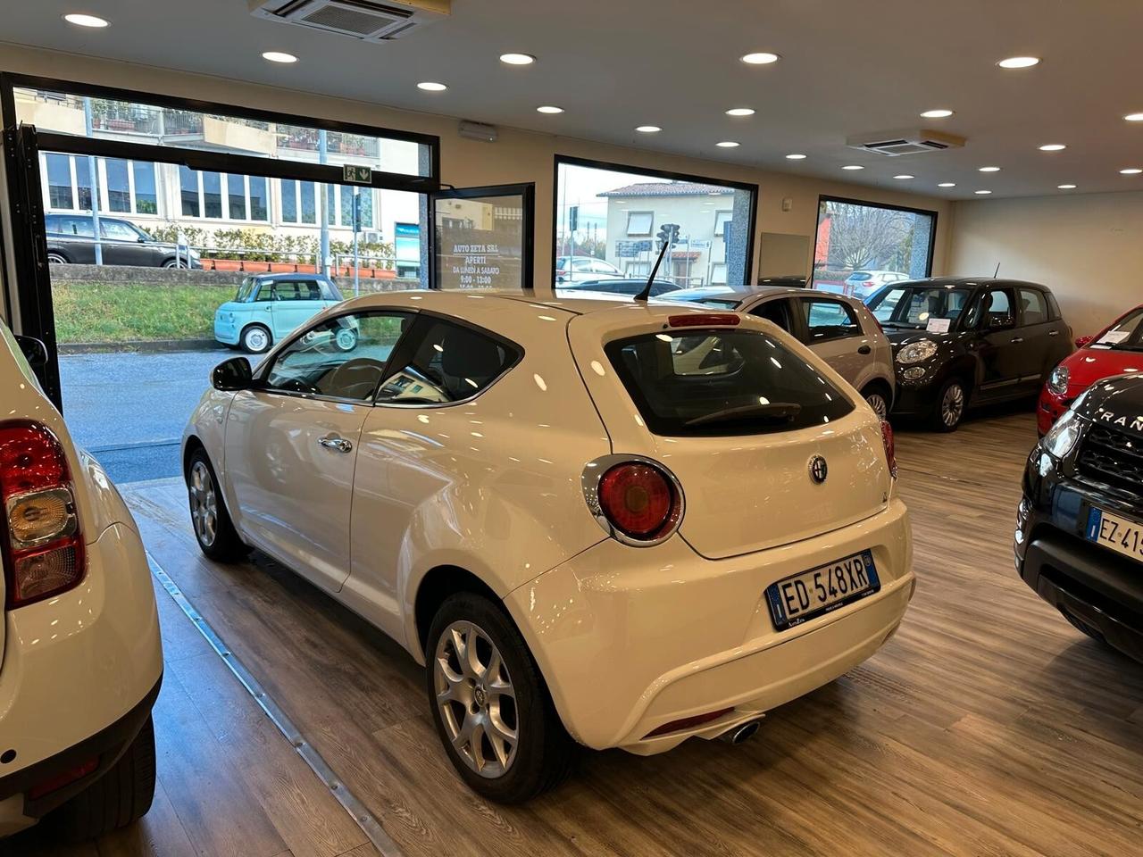 Alfa Romeo MiTo 1.3 JTDm-2 95 CV S&S Distinctive Sport Pack