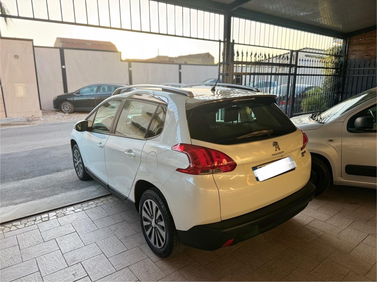 Peugeot 2008 PureTech 82 ETG5 S&S Allure