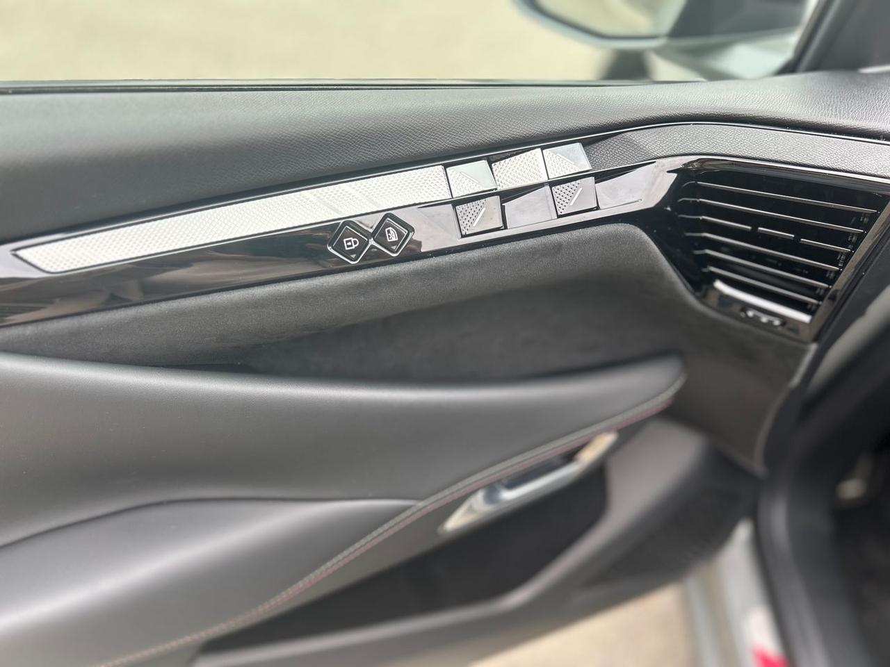 DS DS4 Performance Line+ 1.6 Puretech 180 #8260