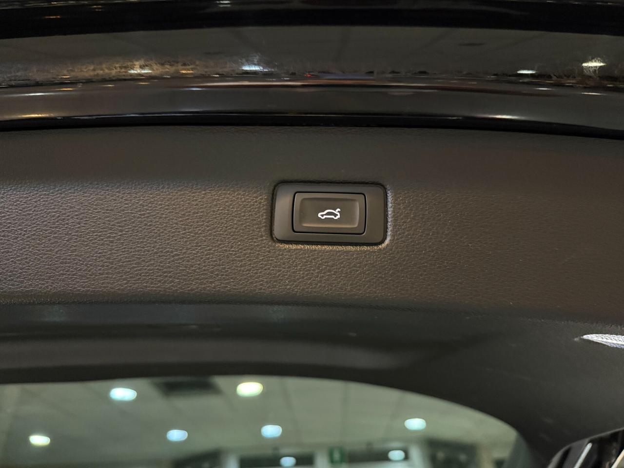 Audi Q7 Q5 Sportback 40 2.0 tdi mhev Business Advanced quattro s-tronic