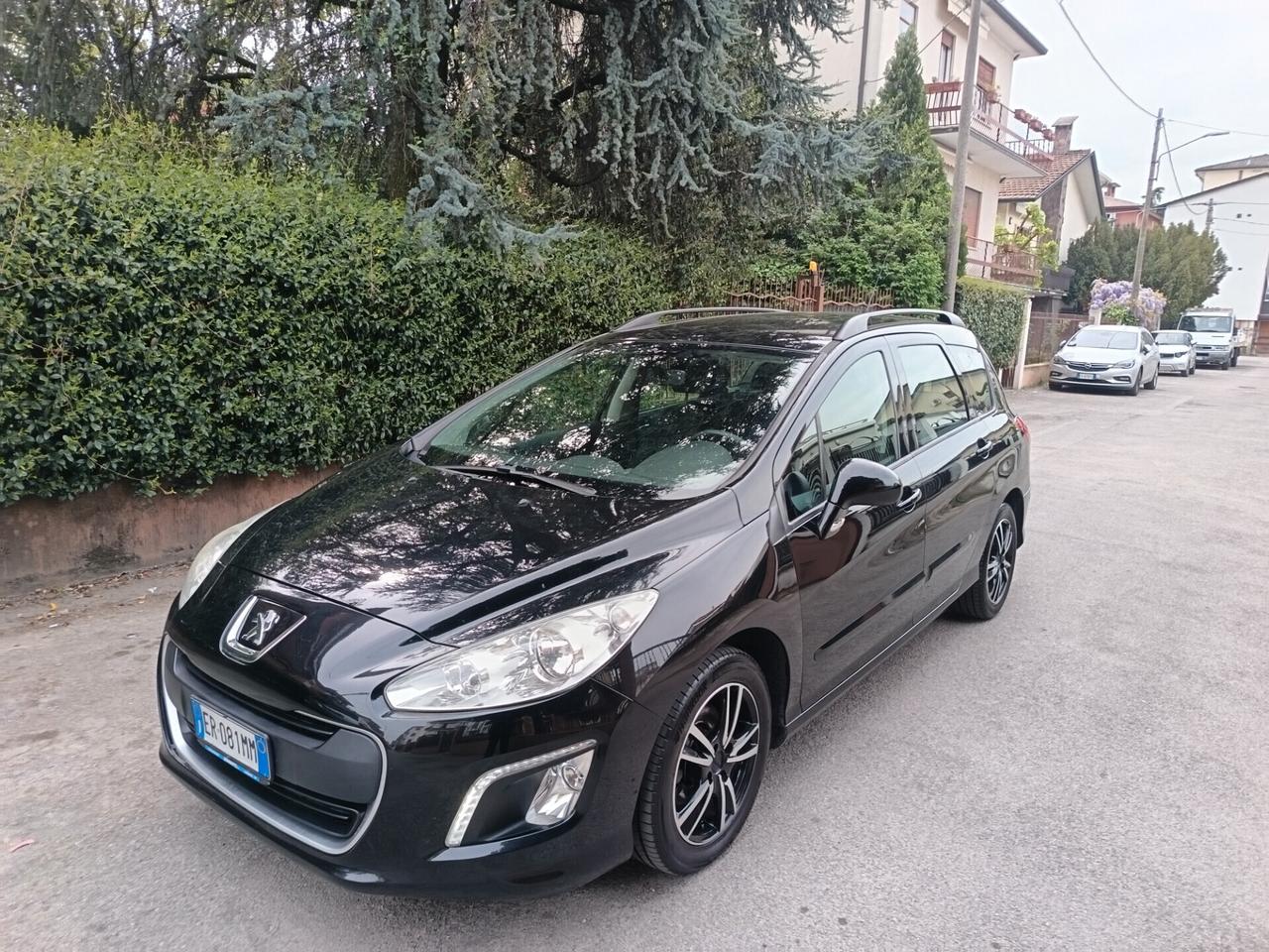 Peugeot 308 1.6 8V HDi 93CV 5p. 2013 ok neo patente