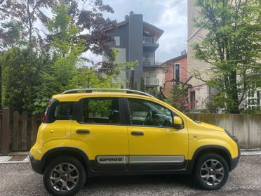 FIAT PANDA CROSS 4x4 0.9 TWINAIR 90CV - GANCIO TRAINO