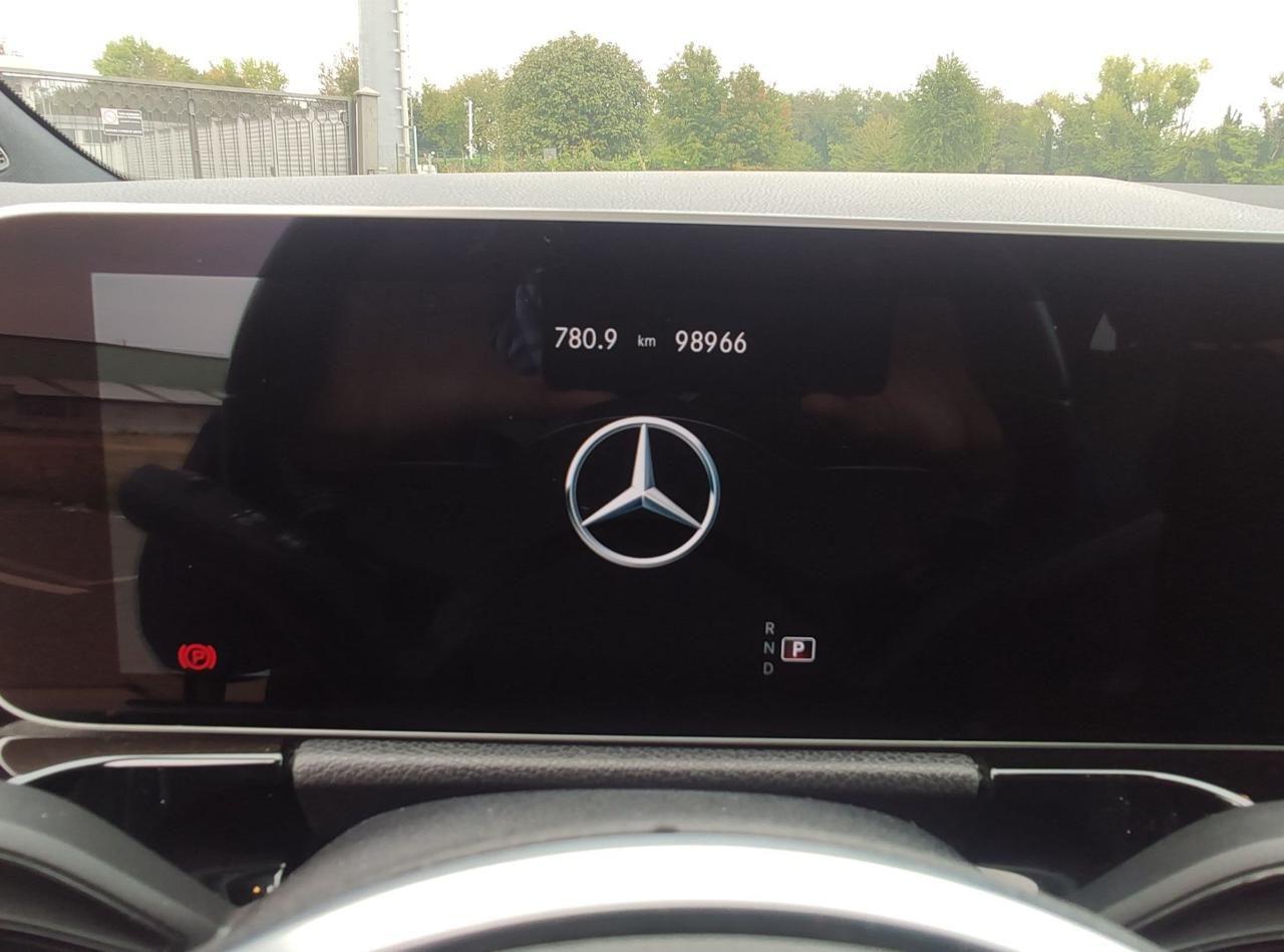 MERCEDES-BENZ GLA 200 Automatic Sport Plus