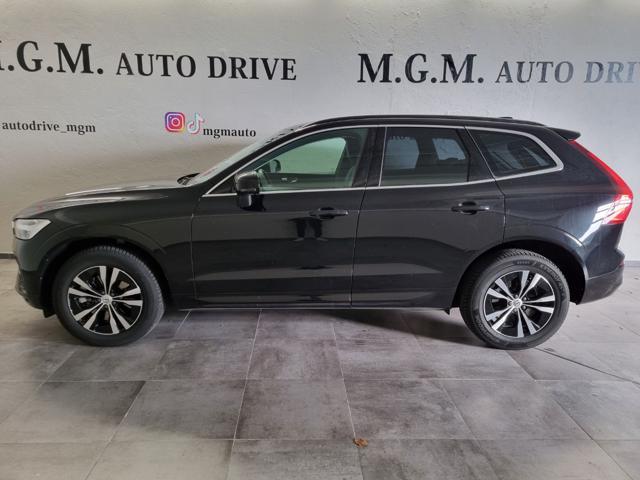 VOLVO XC60 B5 (d) AWD Geartronic Momentum Pro