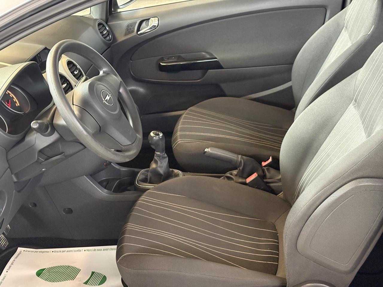 Opel Corsa 1.2 3 porte Sport