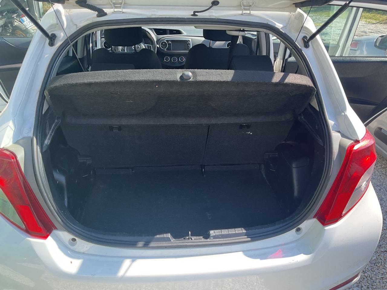 Toyota Yaris 1.0 5 porte Lounge