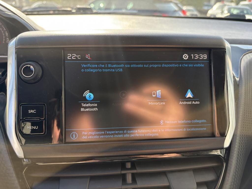 Peugeot 208 PureTech 5 porte Signature