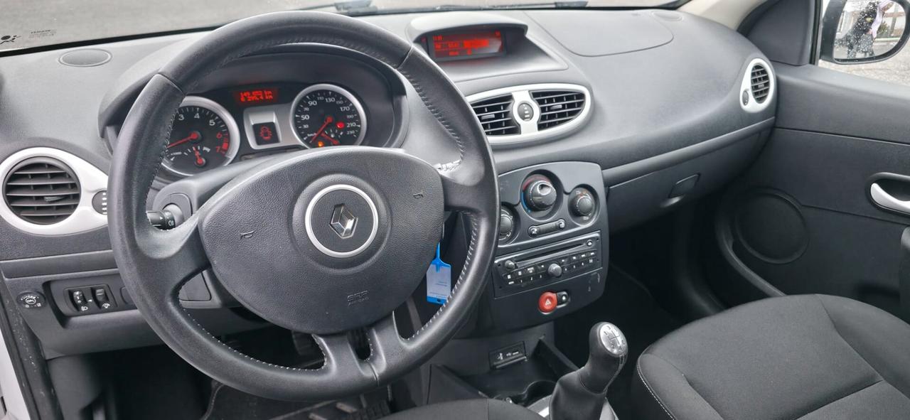 Renault Clio 1.2 16V 5 porte GPL Dynamique neopatentati