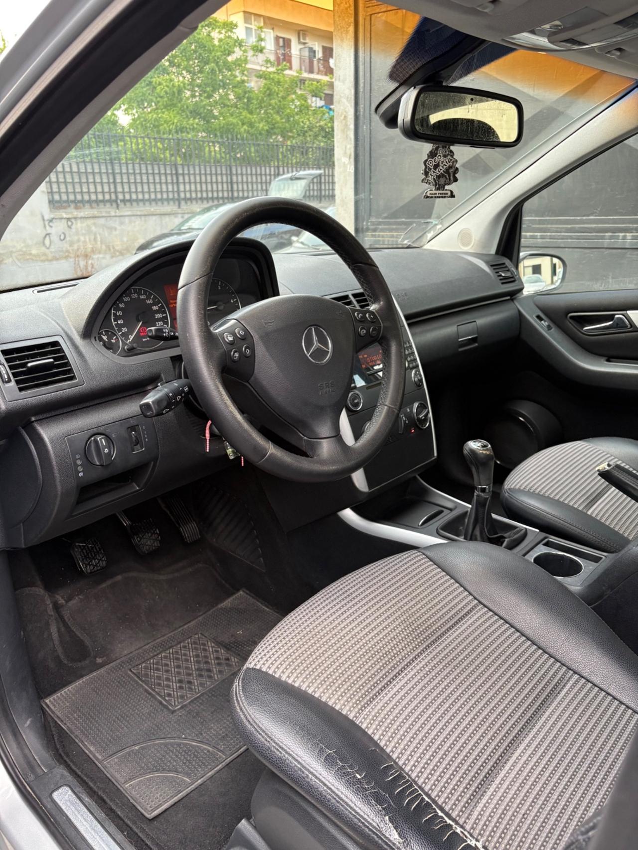 Mercedes-benz A 200 126000km