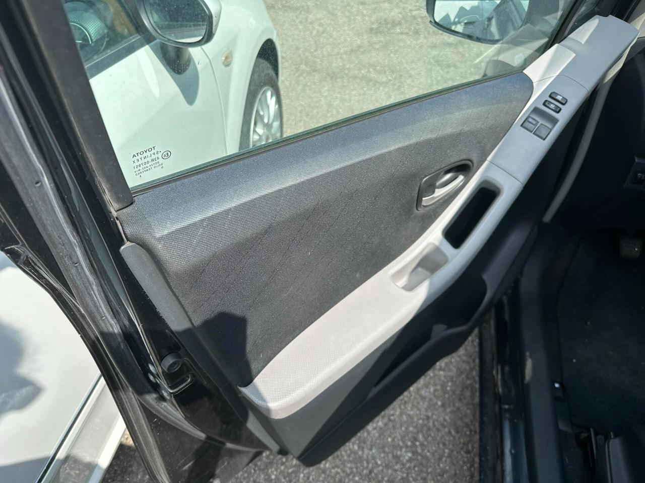 Toyota Yaris 1.4 DIESEL 90CV ANNO 2008