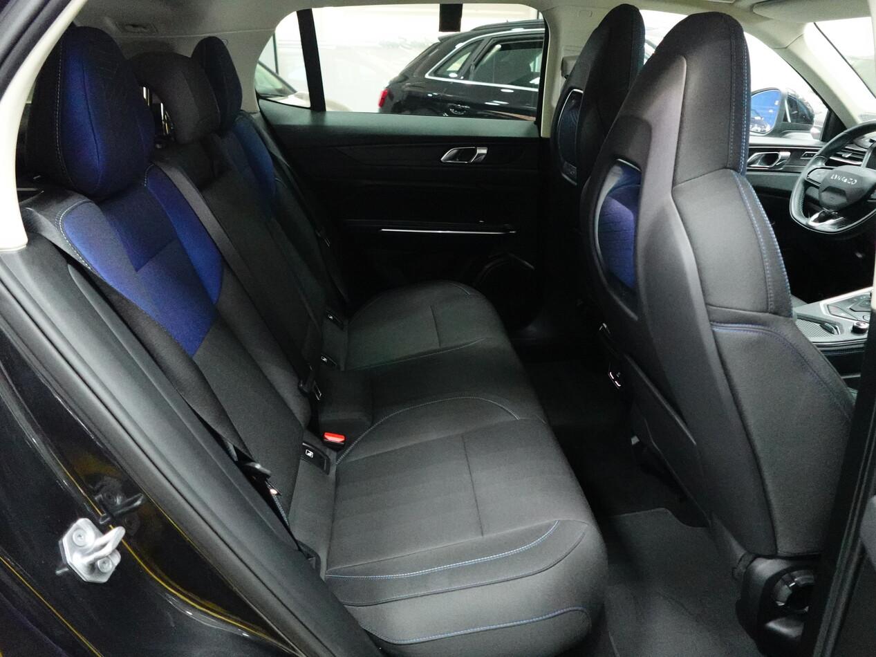 Lynk and Co 01 1.5 BZ 261 CV PHEV 01