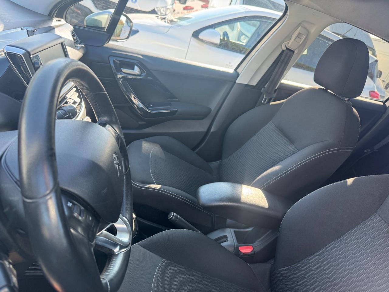 Peugeot 208 BlueHDi 100 S&S 5 porte Allure
