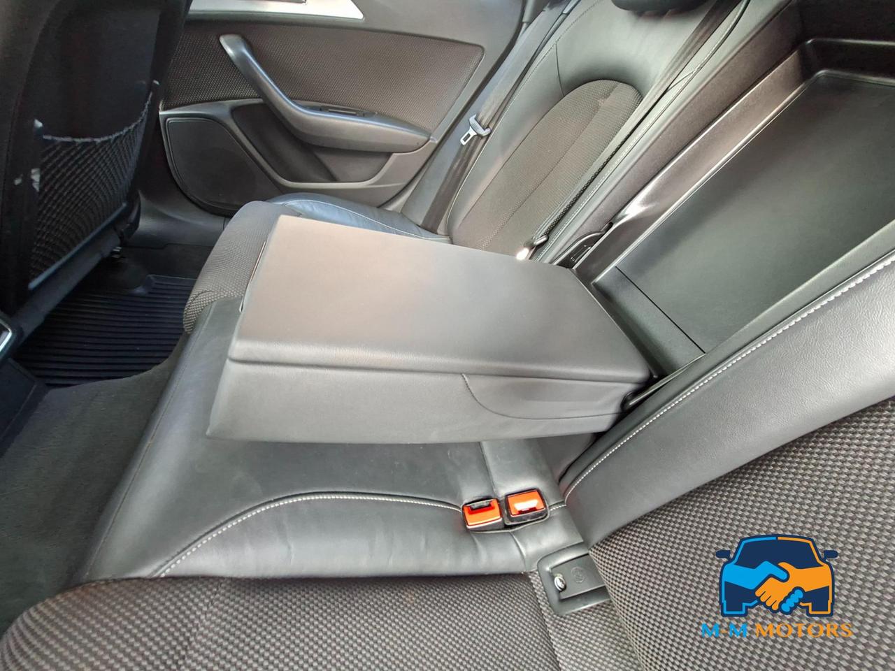 AUDI A6 AVANT S LINE gancio traino