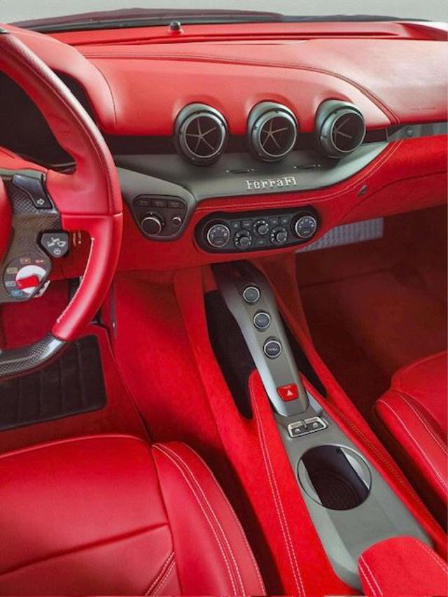 FERRARI F12 berlinetta