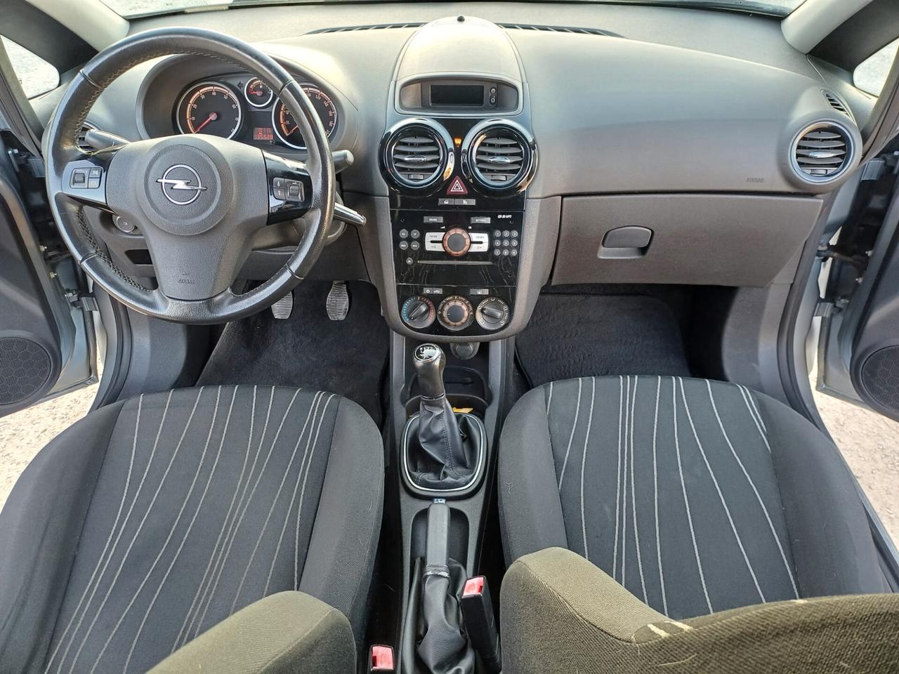Opel Corsa 1.2 3 porte Sport