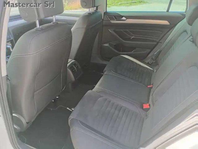 VOLKSWAGEN Passat Variant Passat Variant 2.0 tdi Executive 200cv dsg - GH430