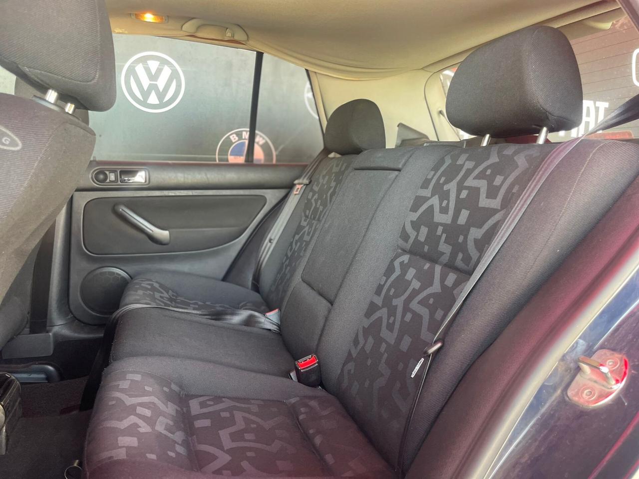 Volkswagen Golf 1.4 16V cat 5 porte