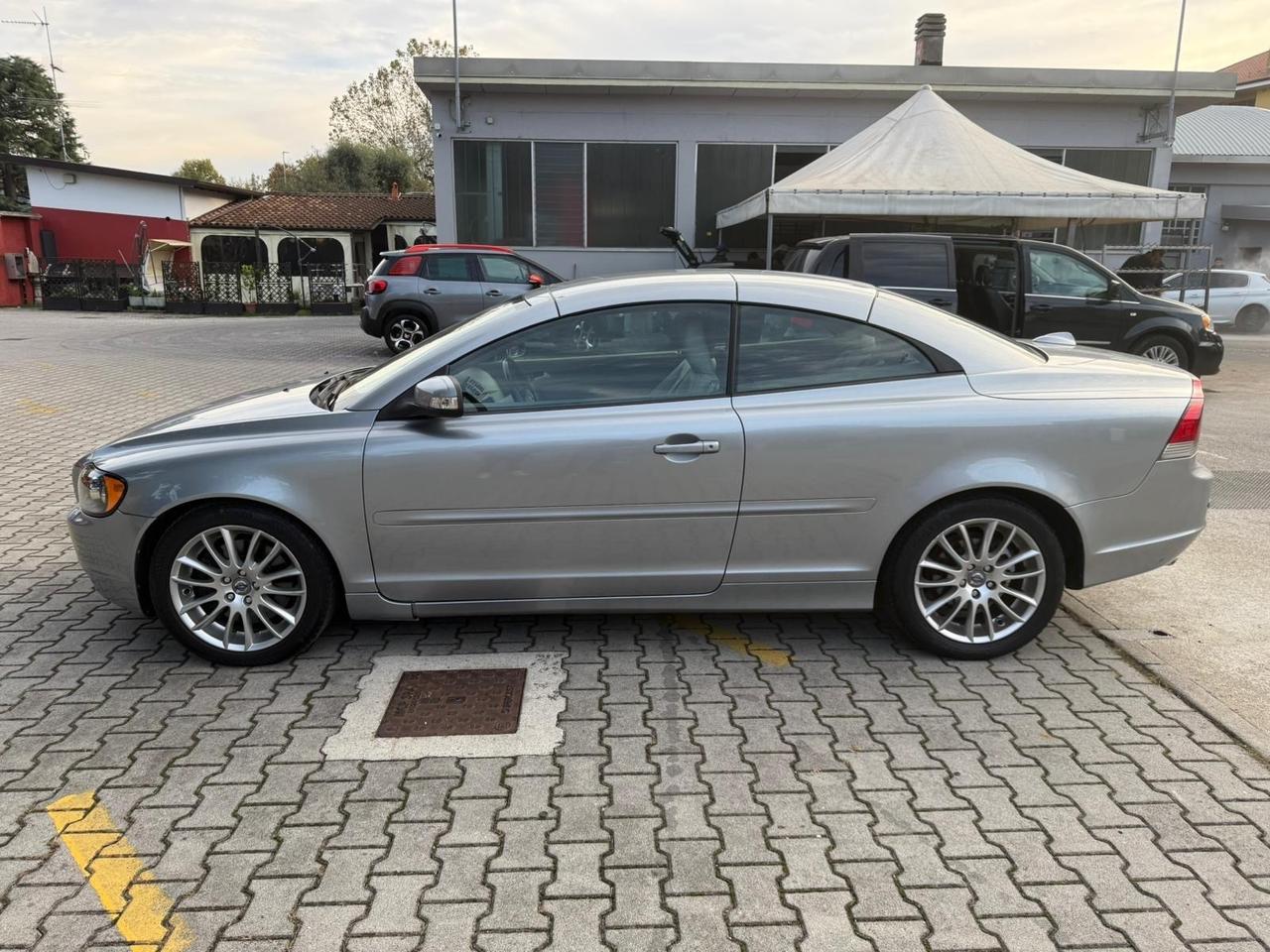 Volvo C70 2.4 D5 20V cabrio