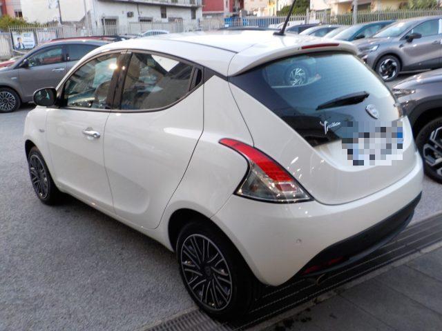 LANCIA Ypsilon 1.0 FireFly 5 porte S&S Hybrid Gold