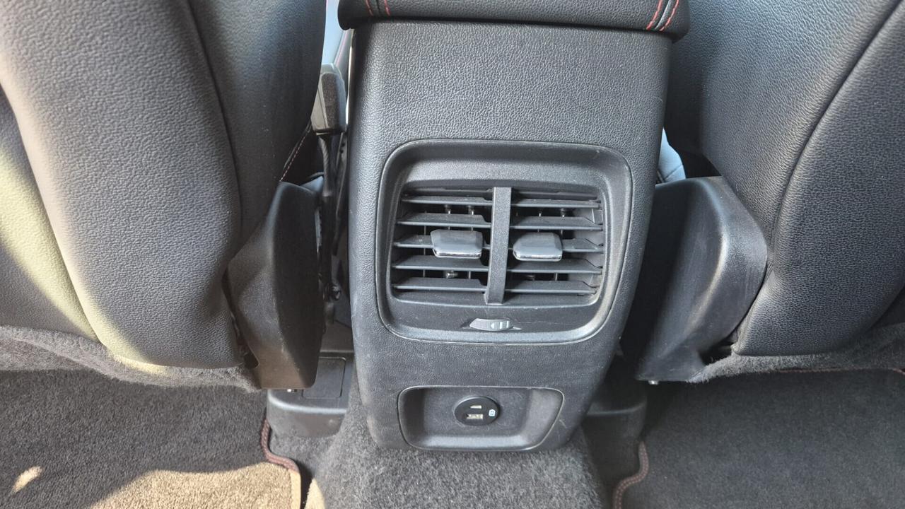 Ford Kuga 1.5 EcoBlue 120 CV aut. 2WD ST-Line X