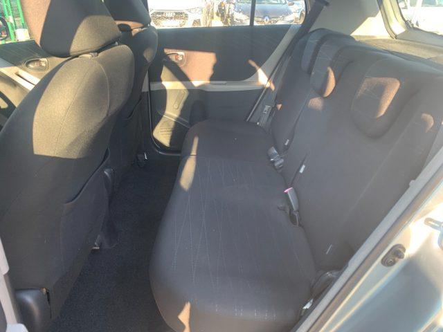 TOYOTA Yaris 1.0 5 porte Sol