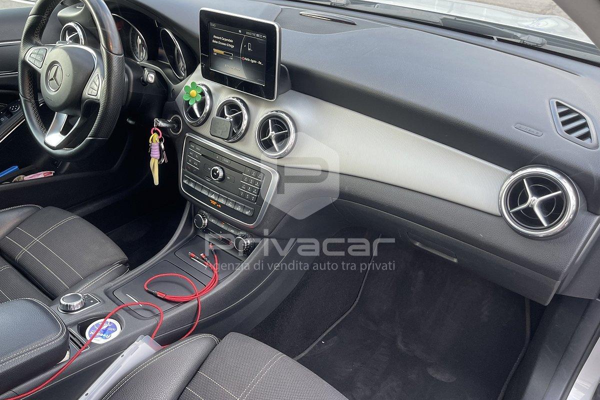 MERCEDES GLA 200 d Automatic 4Matic Premium