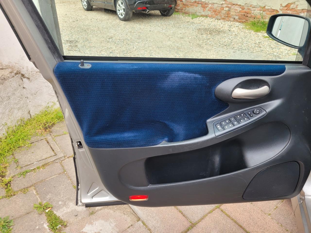 Fiat Stilo NEOPATENTATA 1.6i 16V 5 porte Active