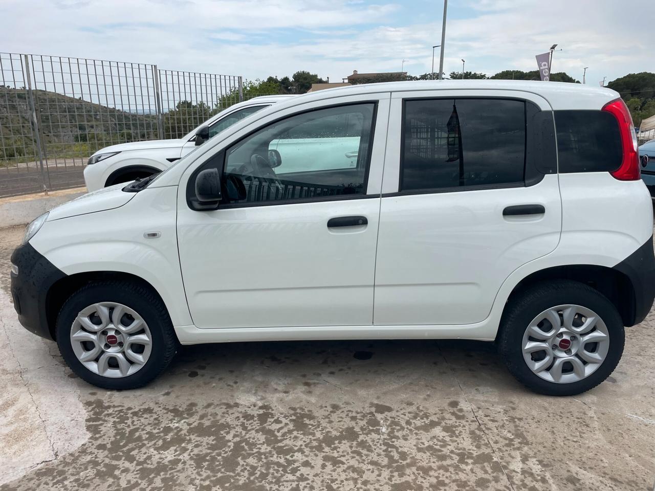 FIAT PANDA VAN Natural Power "Km 13.800"