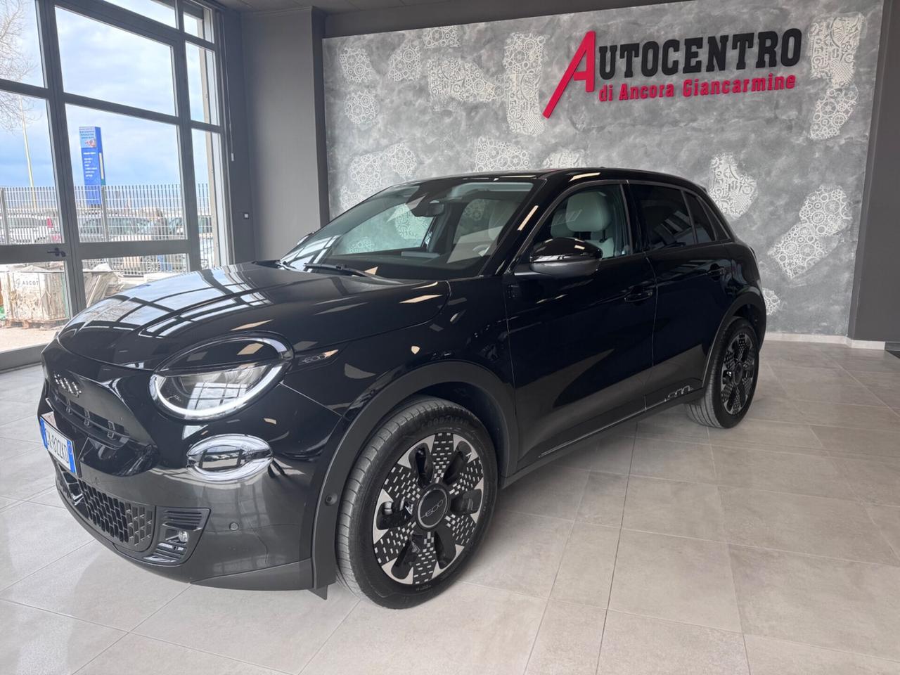 FIAT 600 HYBRID AUTOMATICA LA PRIMA MY2025