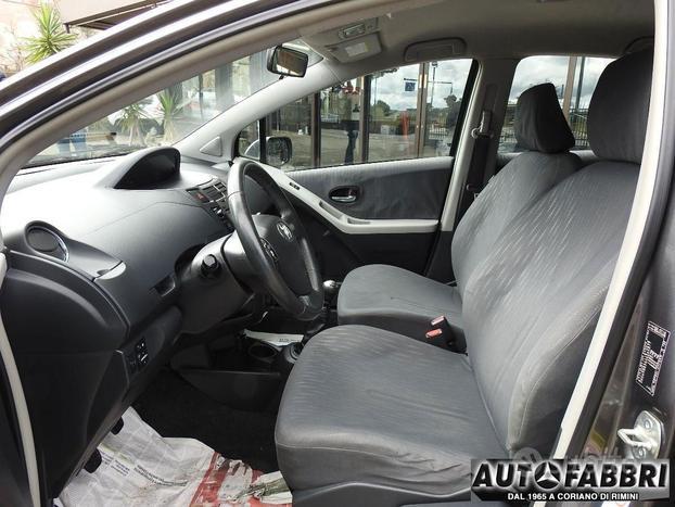TOYOTA - Yaris - 1.3 5p.CLIMA 4 CIL. CD HI FI
