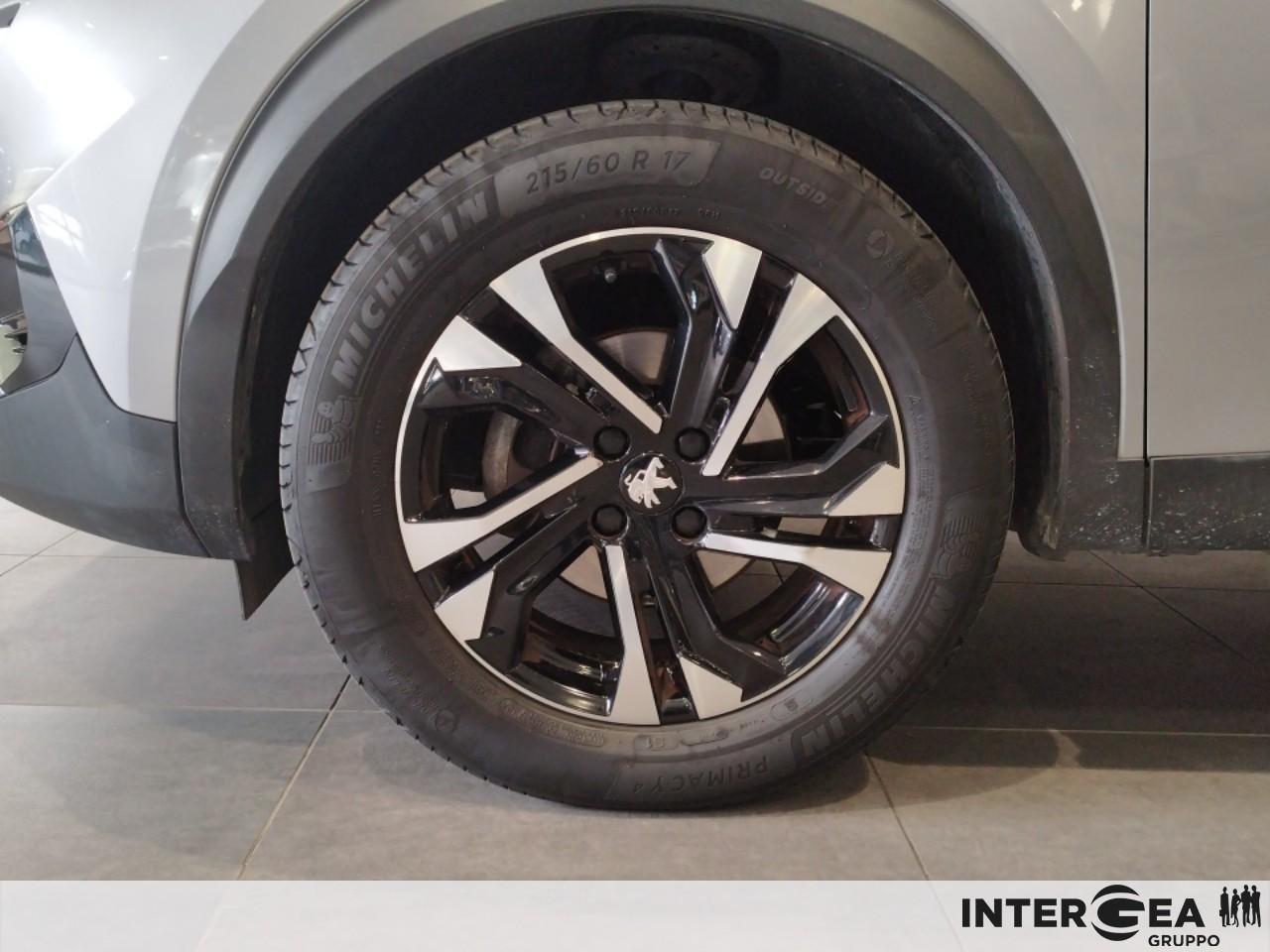 PEUGEOT 2008 1.2 puretech Allure s&s 130cv