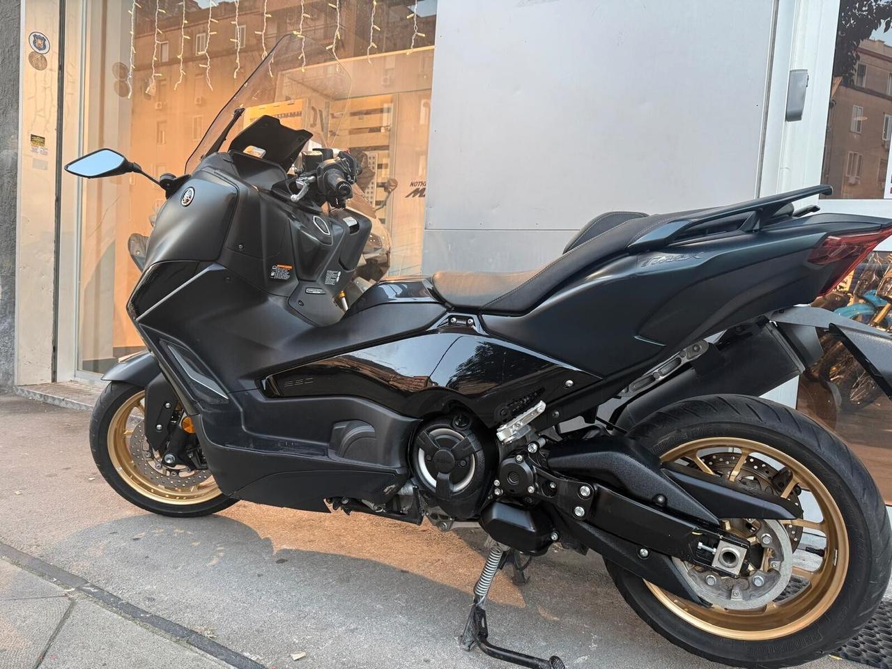 Yamaha T Max TECH