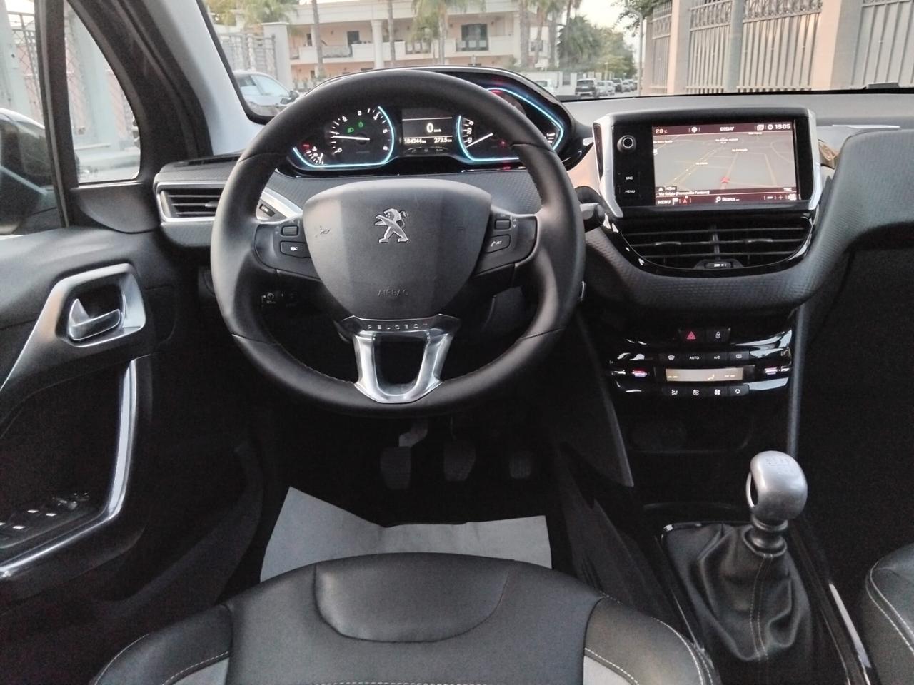 Peugeot 2008 1.6 Blue-HDi 120 cv Allure my 17
