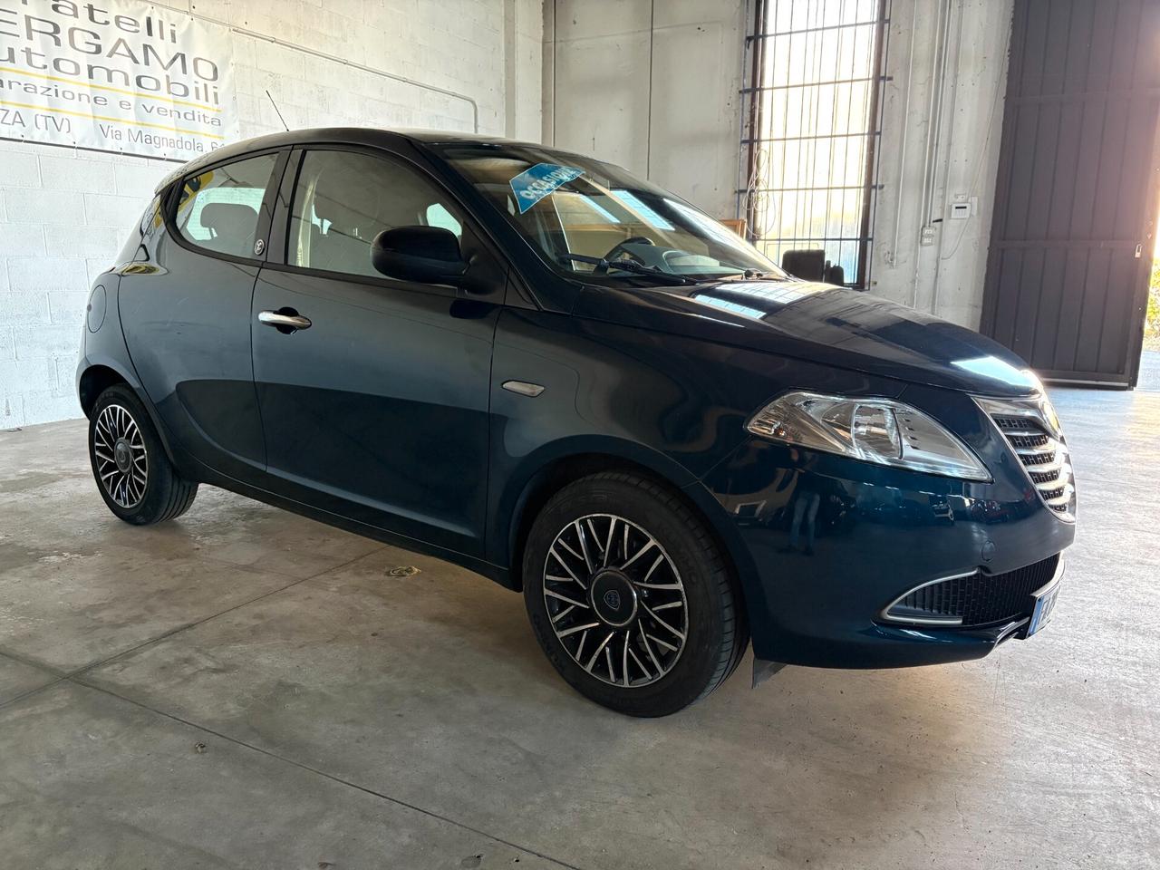 Lancia Ypsilon 1.2 Gold ecochic 69cv GPL Euro 6 5 POSTI