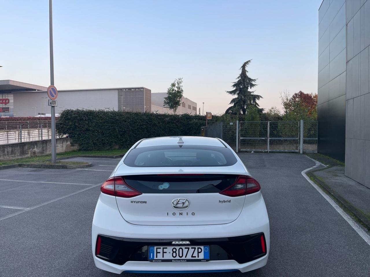 Hyundai Ioniq 1.6 Hybrid DCT Style