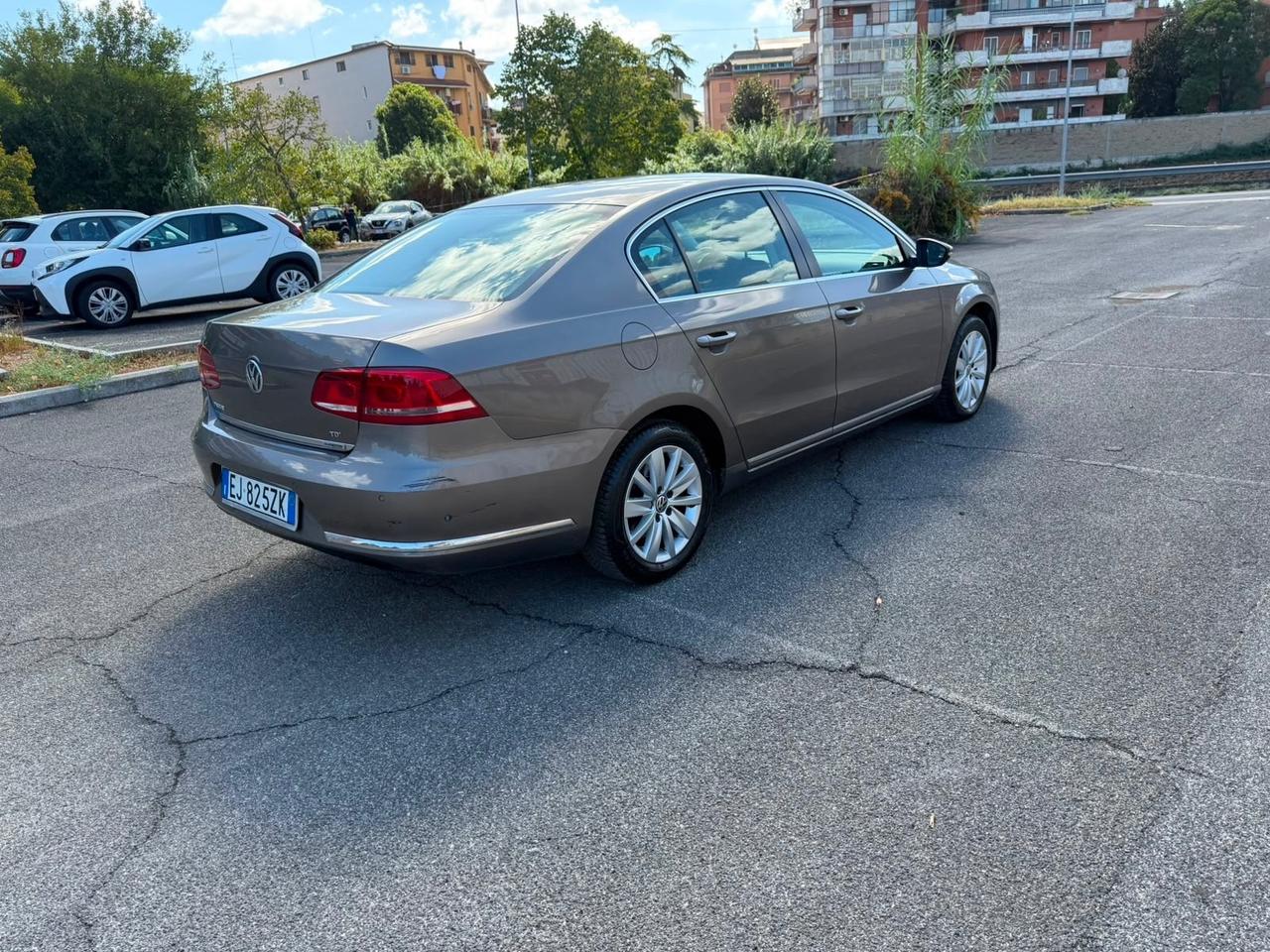 Volkswagen Passat 2.0 TDI Highline BlueM. Tech.