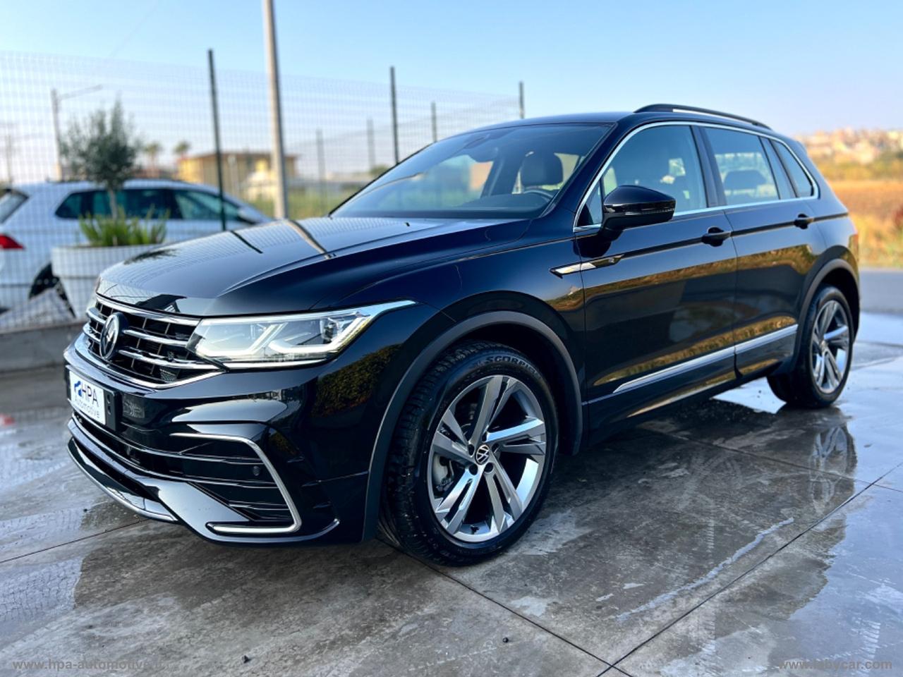 VOLKSWAGEN Tiguan 2.0TDI DSG R-LINE LED IQ-LIGHT NAVI PELLE