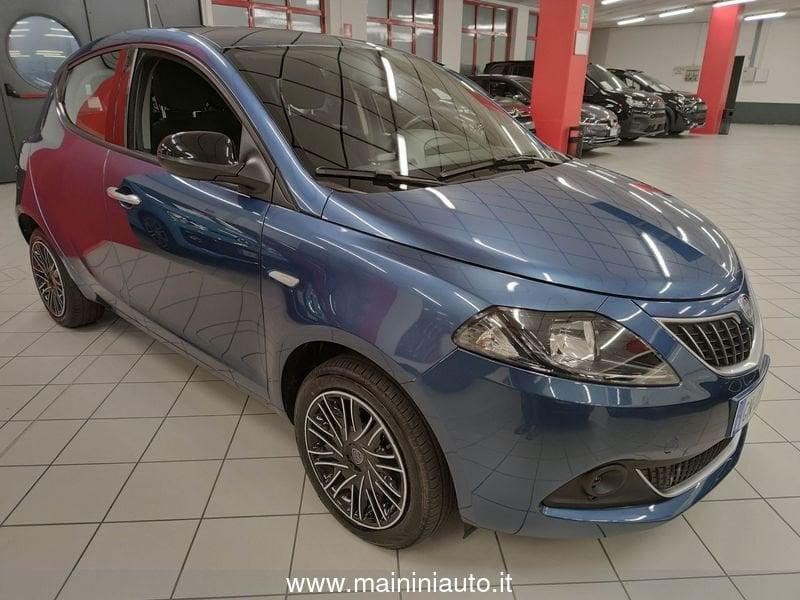 Lancia Ypsilon 1.0 70cv 5p Hybrid Gold + Car Play