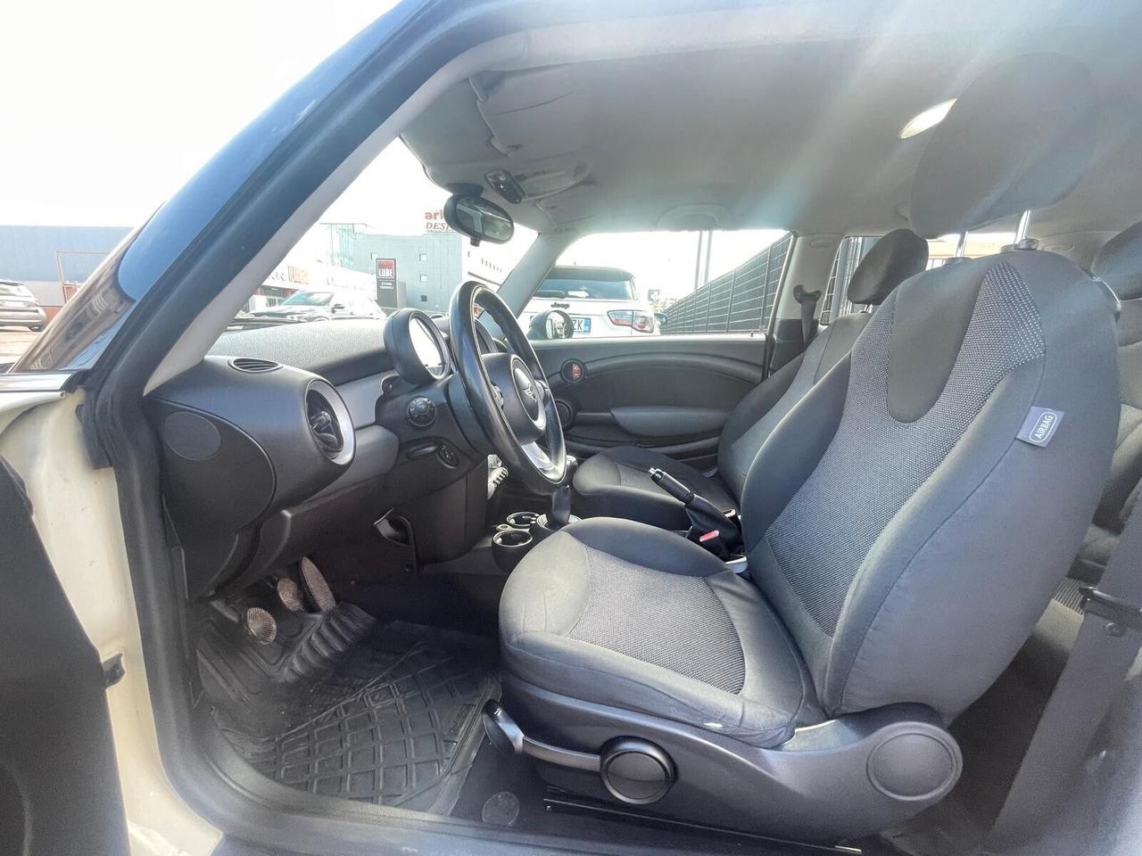 Mini 1.4 16V One Chili