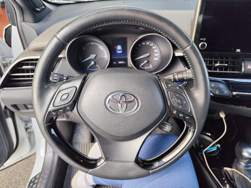 TOYOTA C-HR (2016-2023) C-HR 1.8 Hybrid E-CVT L...