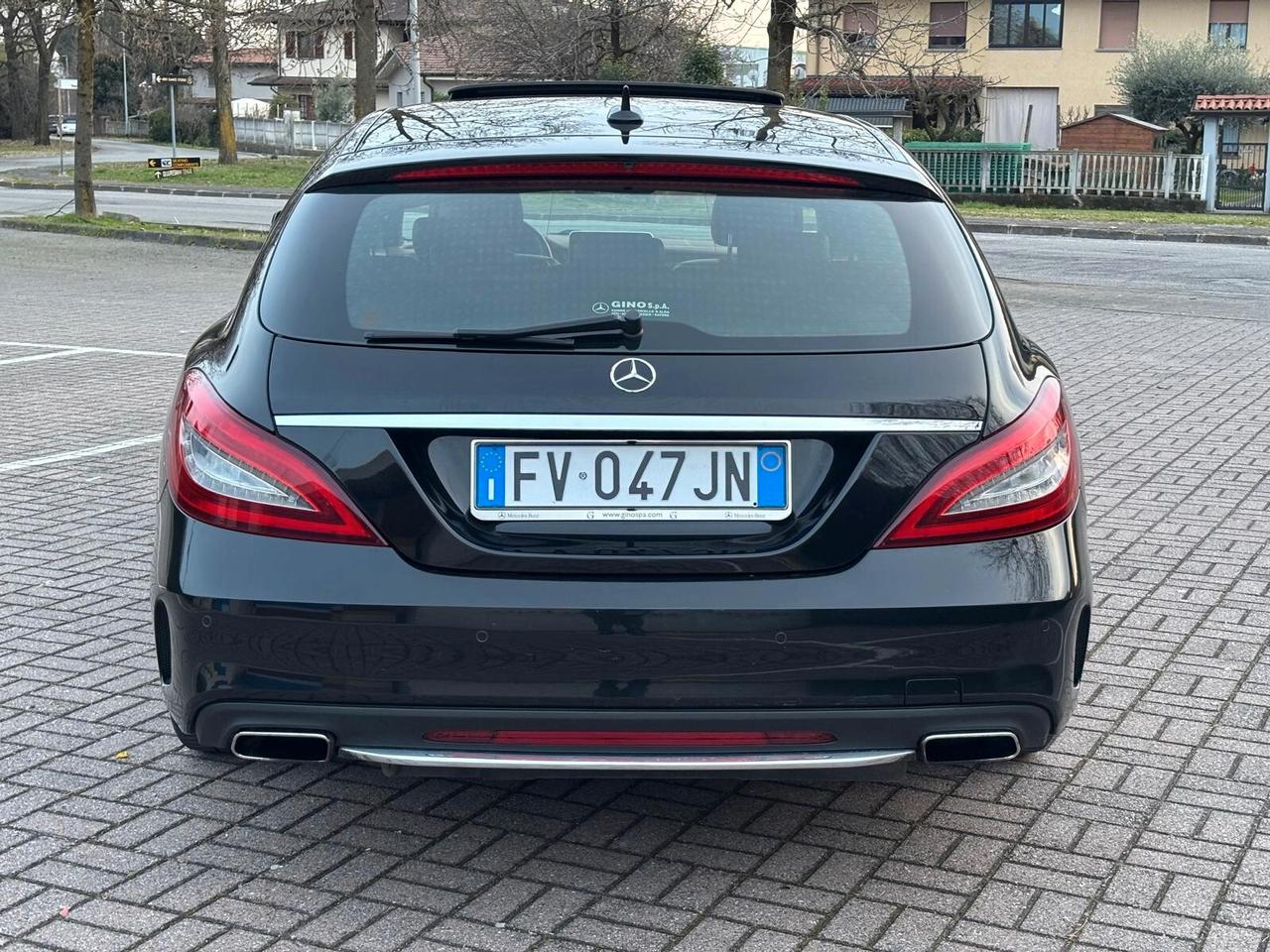 Mercedes-benz CLS 220 d SW Premium. AMG SOOTING..CELL 320 147 1147 WUATSAPP