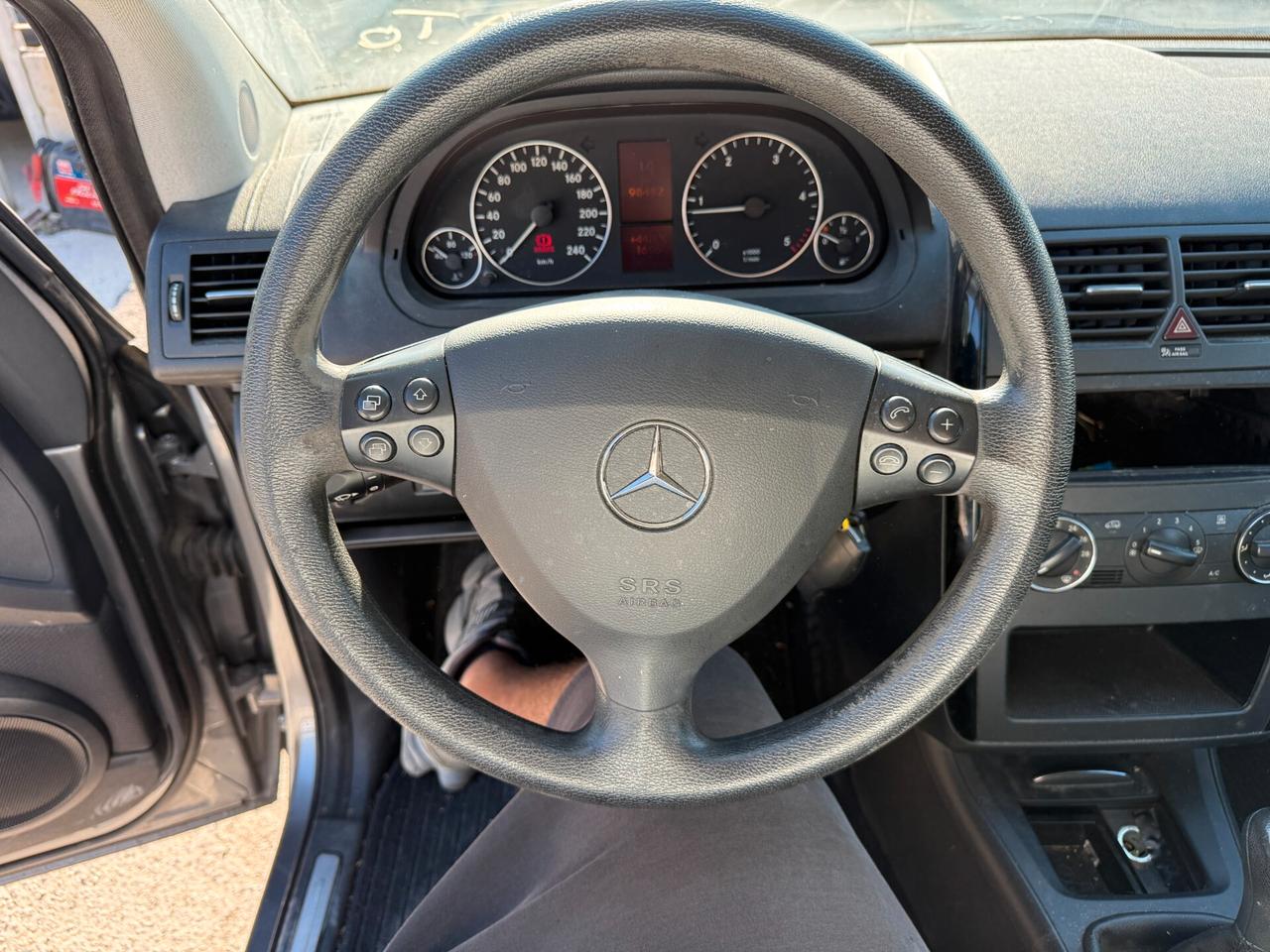 MERCEDES CLASSE A-160 2011 2.0 DIESEL *AIRB OK