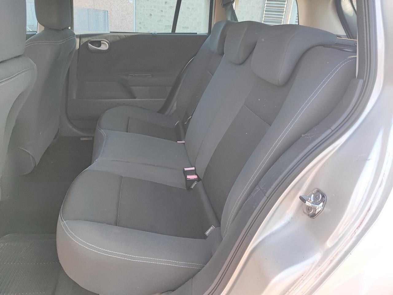 Renault Megane Mégane 1.5 dCi/105CV Grandtour Serie Speciale Exception