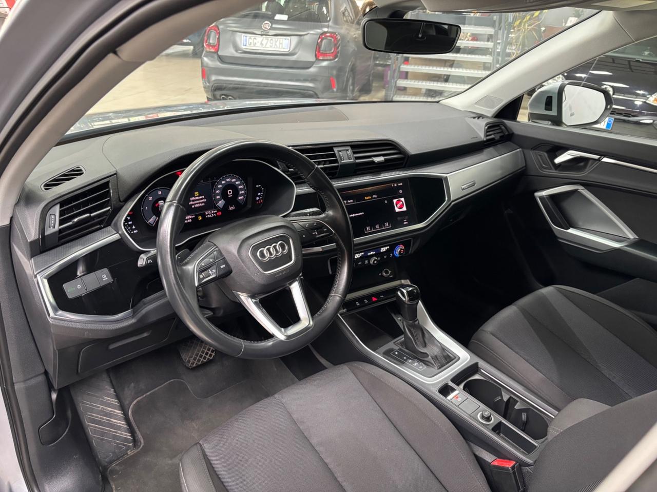 Audi Q3 35 TDI S tronic Business