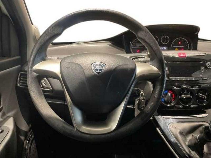 Lancia Ypsilon III 2011 1.2 8v Gold s/CL 69cv E6