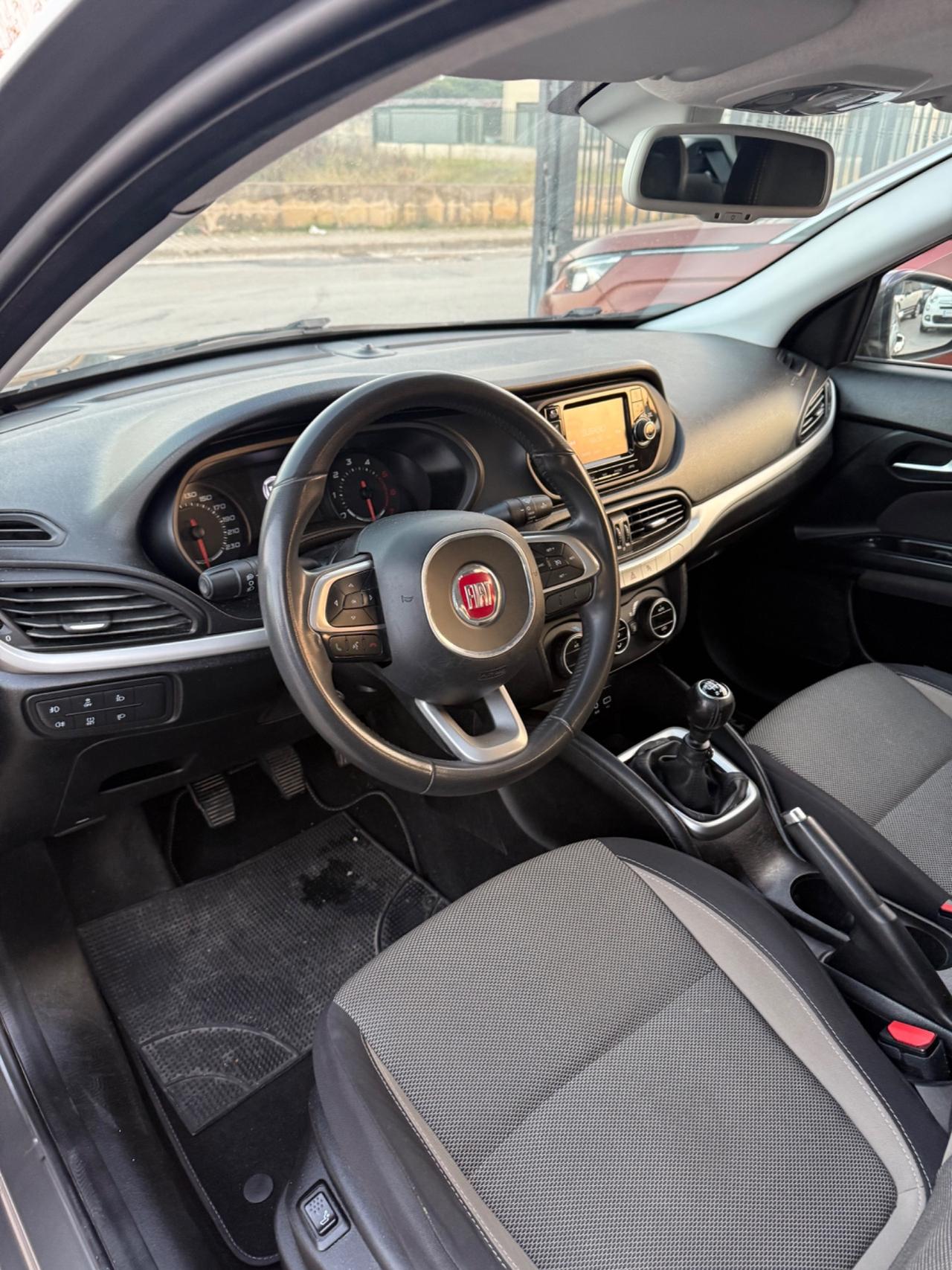 Fiat Tipo 1.6 Mjt 4 porte Opening Edition