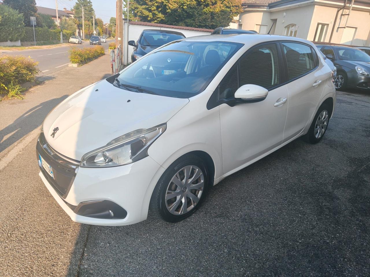 Peugeot 208 BlueHDi 75 S&S 5 porte Active